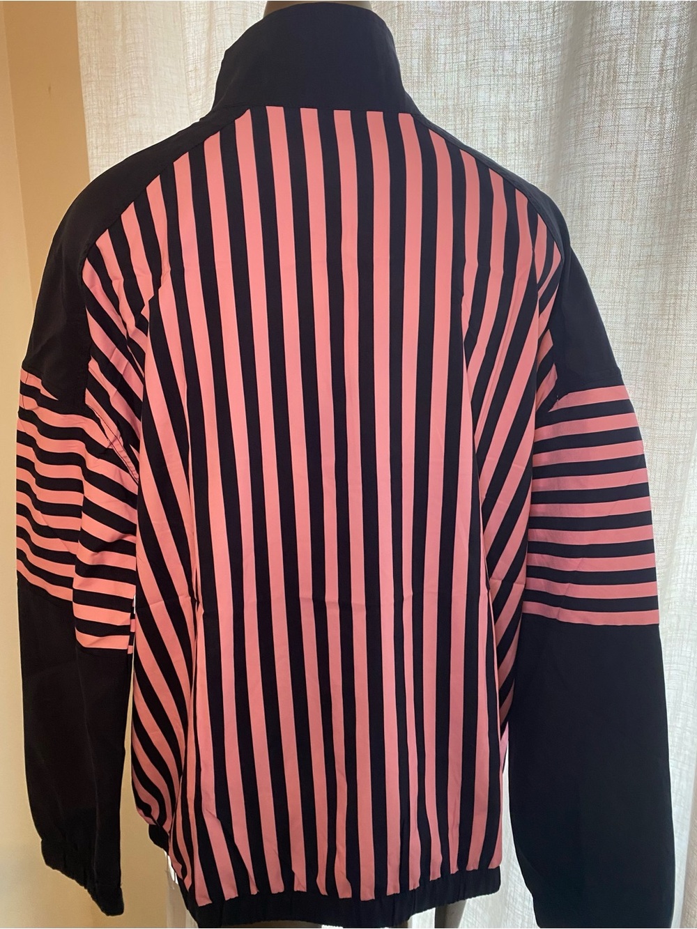 NWT Pink/Navy Windbreaker - Picture 4 of 6